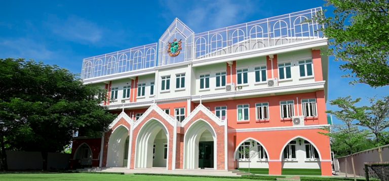 โรงเรียนอิมพีเรียล สองภาษา พิจิตร พิษณุโลก International English Program ดีที่สุดด้านสองภาษา การเรียน และทักษะกิจกรรม